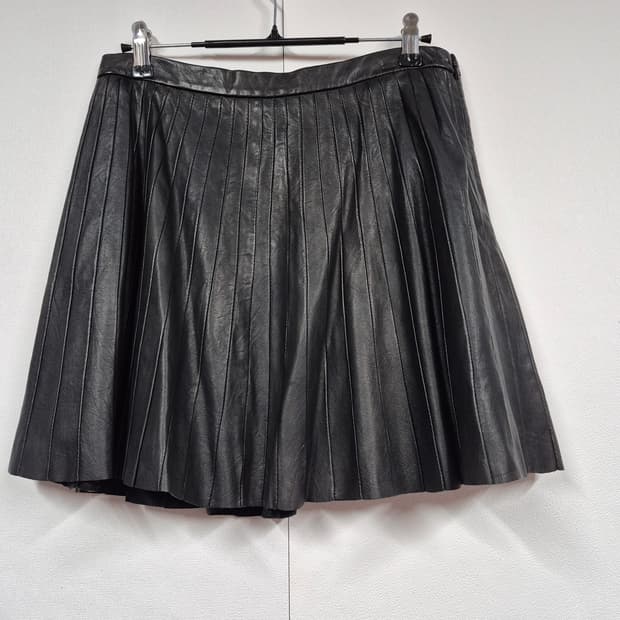 띠어리 양가죽 플리츠 미니 스커트