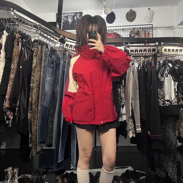 오버핏 후드 윈드자켓