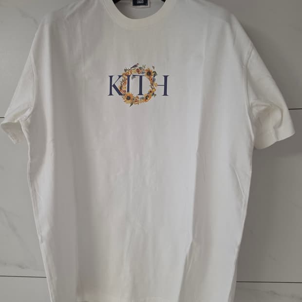 Kith 해바라기 티셔츠 (US M)