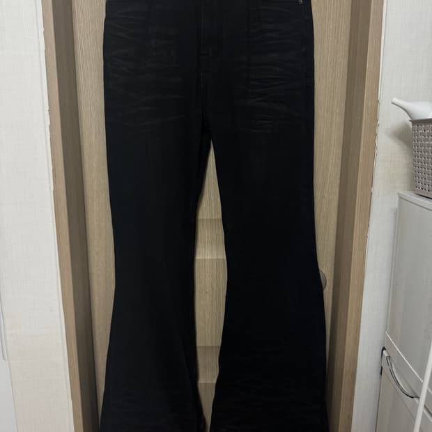 에모스탠스클럽 펜타그램팬츠 1사이즈 플레어팬츠