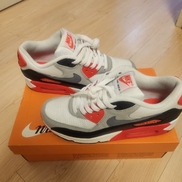 나이키 에어맥스90 마징가 OG