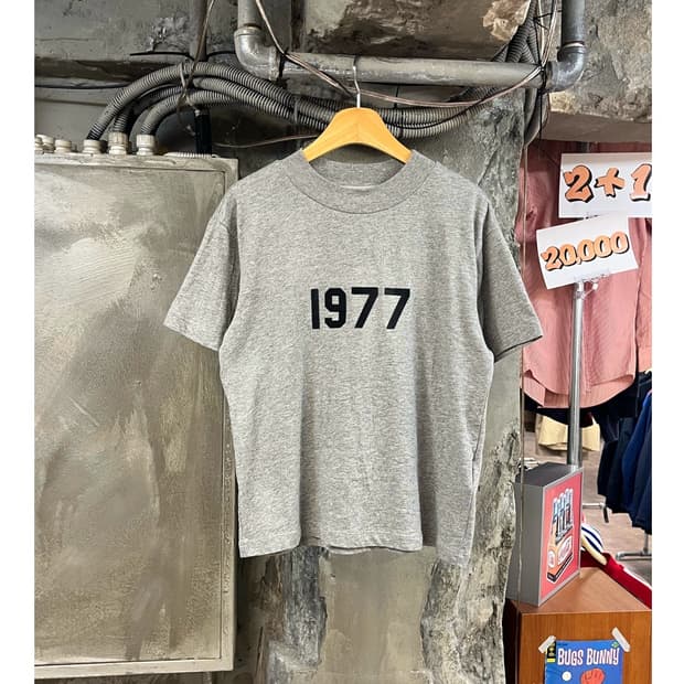 피어오브갓 에센셜 1977 반팔티 그레이 S #csz3227