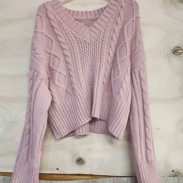 96) 여성 브이넥 케이블 크롭니트