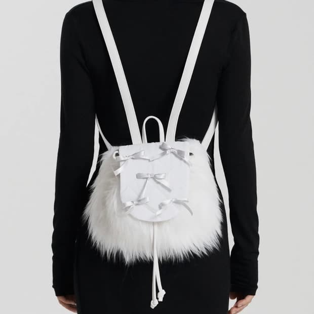 일리오 실버 리본 백팩 silver ribbon cherbag