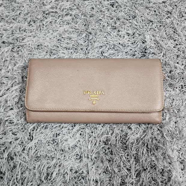 프라다 사피아노 장지갑