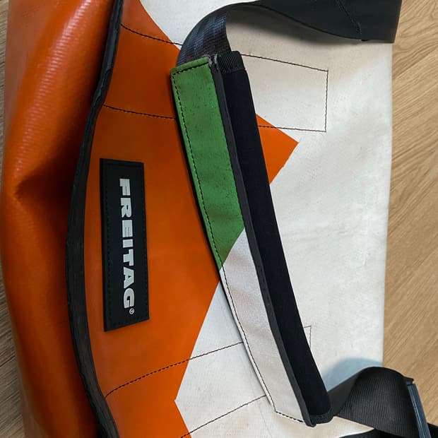 프라이탁 덱스터