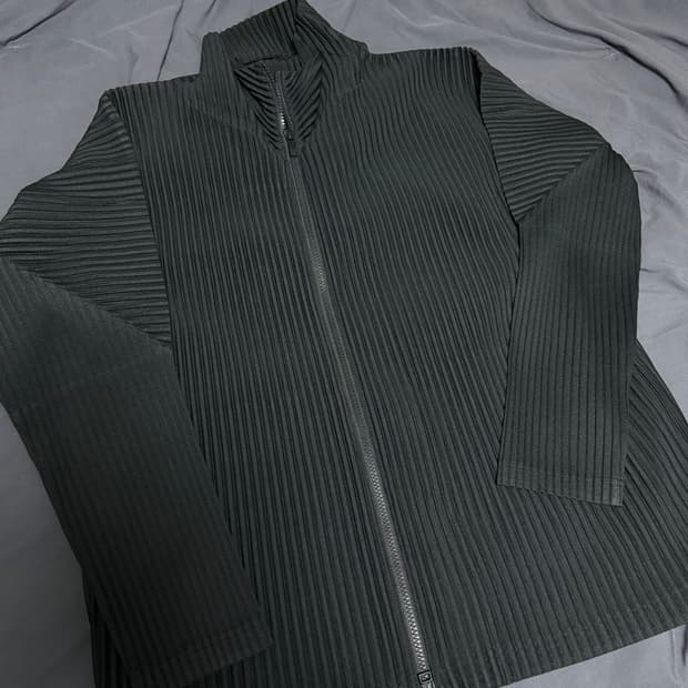 옴므플리세 집업 블랙 3사이즈