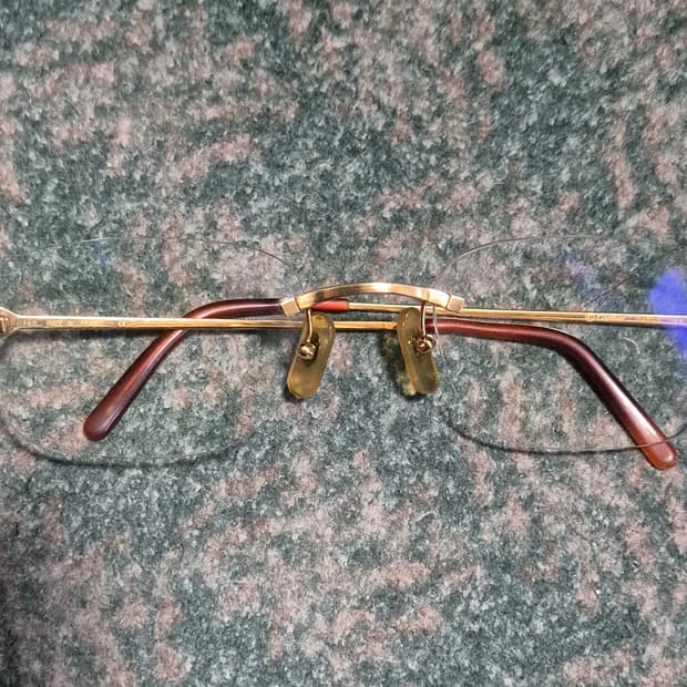 까르띠에 금색 무테