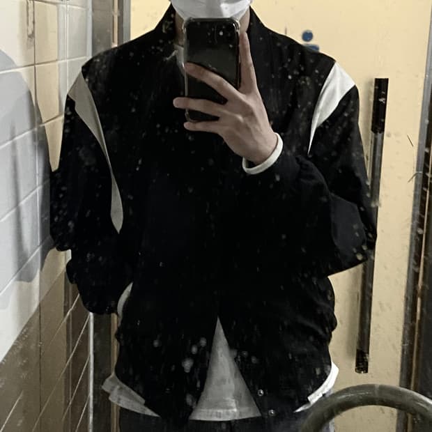 로드 존 그레이 바시티 자켓