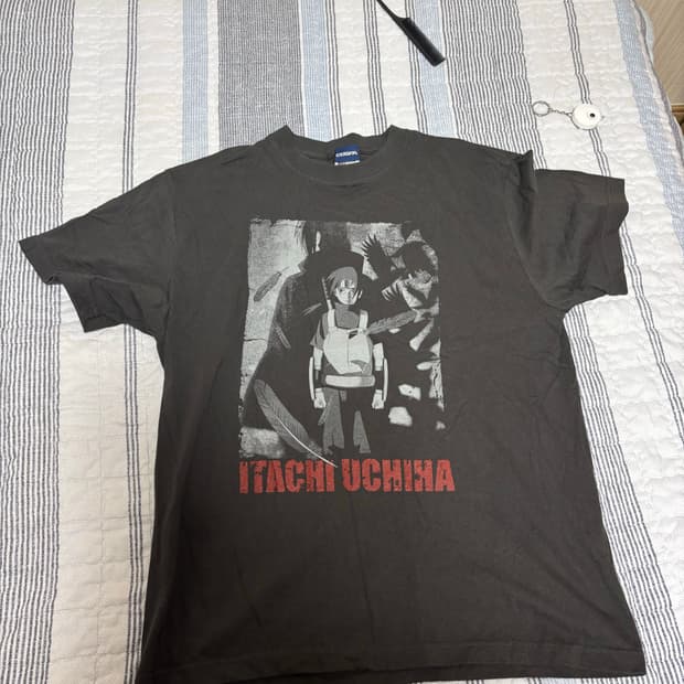 코스파 나루토 이타치 반팔 티셔츠 L