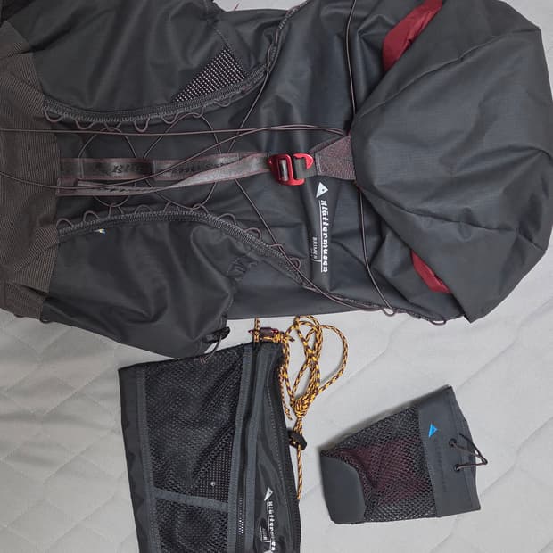 클라터뮤젠 브리머 24L 팝니다. 기어 2개 같이 드립니다.