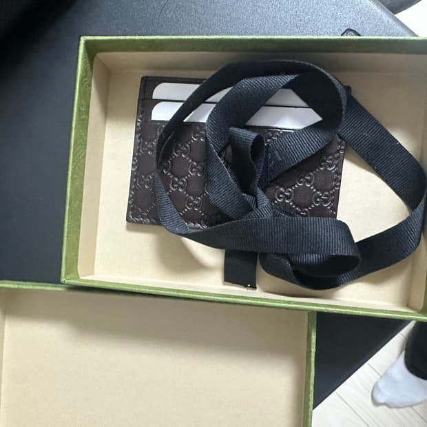 구찌 마이크로시마 카드지갑