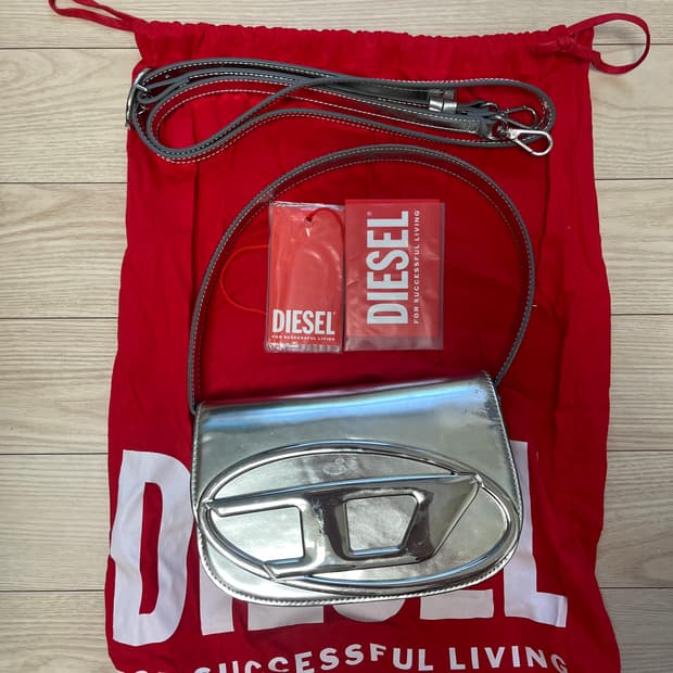 디젤 1DR 숄더백 실버