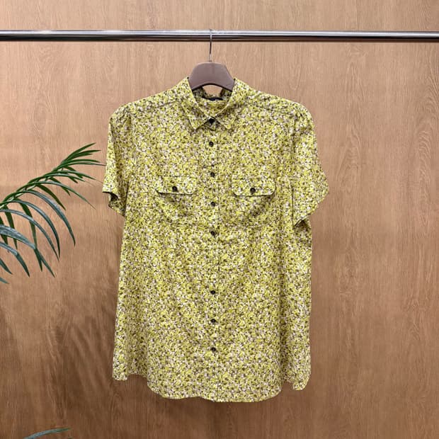 버버리 런던 플로럴 패턴 반팔 셔츠 더블 포켓 코튼 블라우스 옐로우