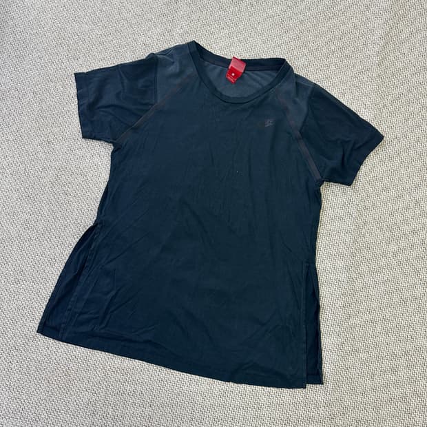 L 나이키 블랙 기능성 반팔티 0417D