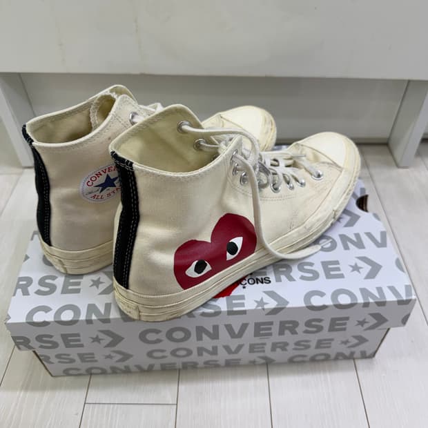 화이트 CDG 플레이 꼼데가르송 컨버스 척70 하이