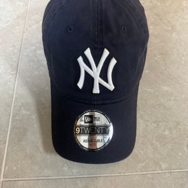 모마 뉴에라 NY 네이비