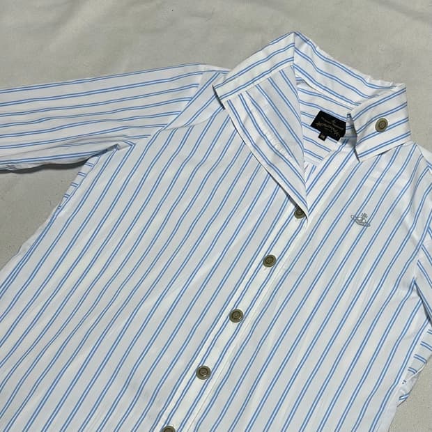 38 비비안웨스트우드 스트라이프 반팔 카라 셔츠 