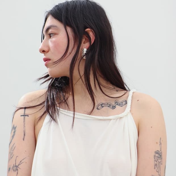오브헤덴 twisted strap top