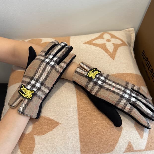 버버리 장갑 가을 겨울 보온 클래식 심플
