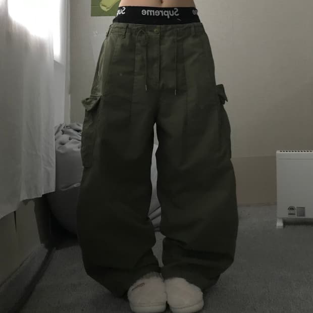카키 와이드핏 카고팬츠