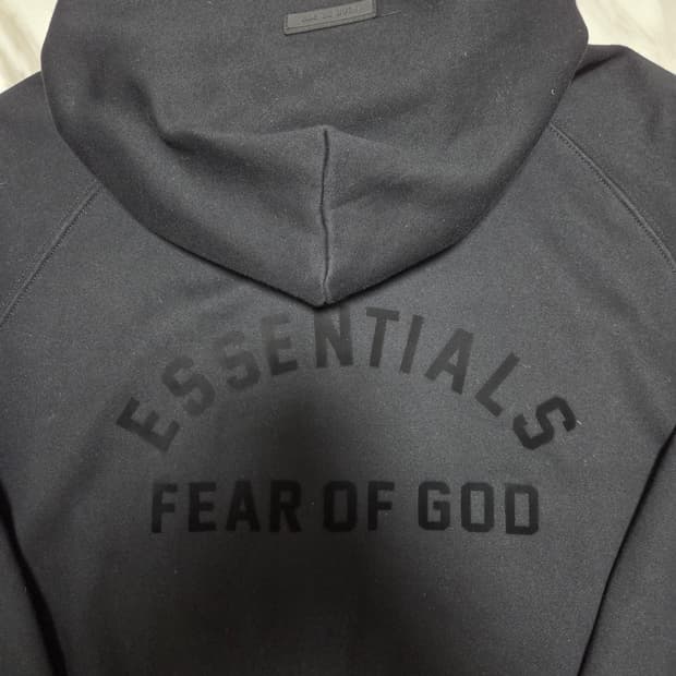 피오갓에센셜 블랙 후드집업