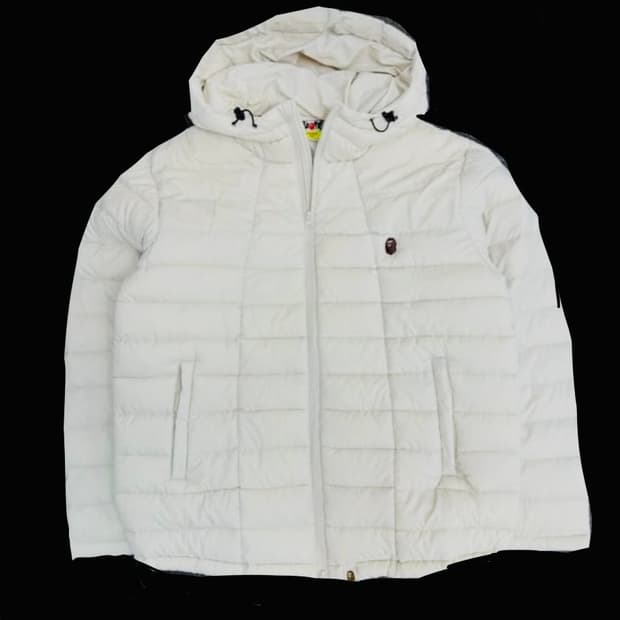 베이프 경량패딩 (아이보리)