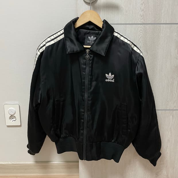 아디다스 90‘s 빅로고 봄버 자켓