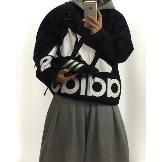 Adidas 빅로고 올드스쿨 오버핏 바람막이