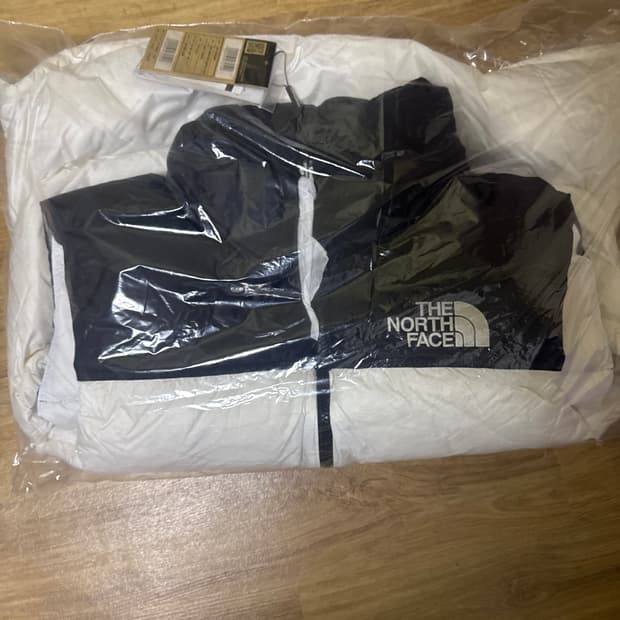 노스페이스 1996 눕시 베스트 화이트 2XL 새상품