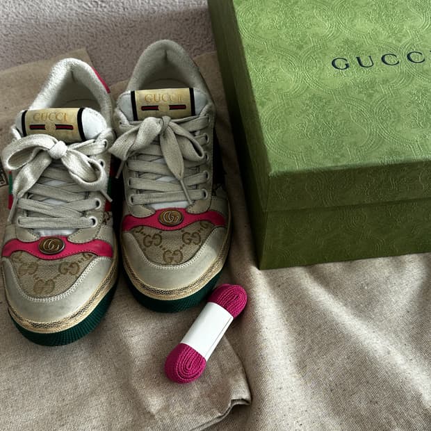 구찌 스크리너 GG 핑크 스니커즈 225mm