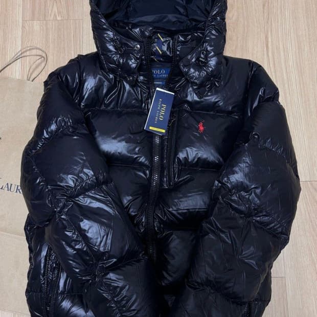 폴로유광패딩 M,S사이즈 구합니다