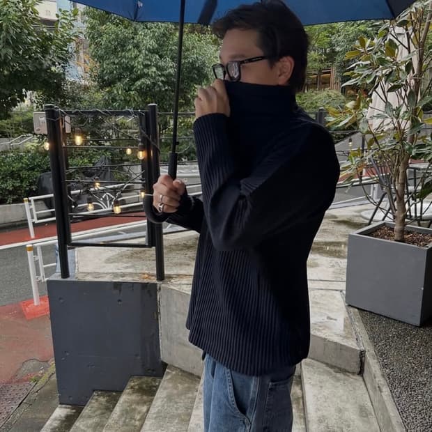 옴므 플리츠 하이넥 집업