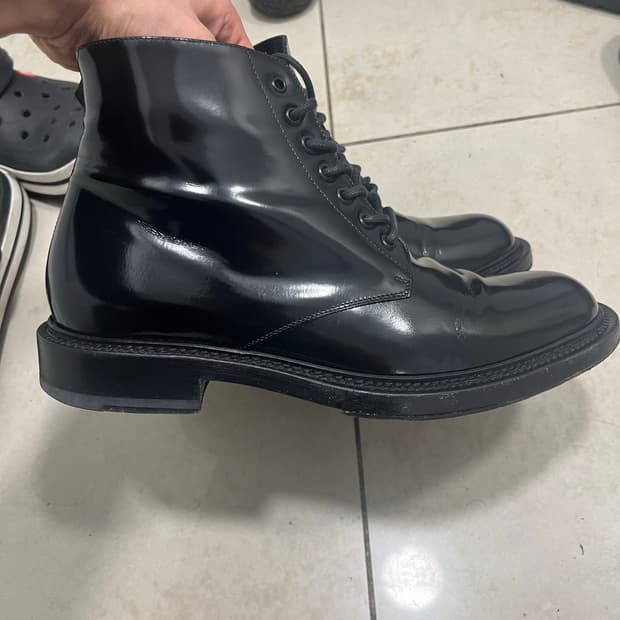 생로랑 아미 컴뱃 부츠