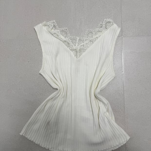 레이스 브이넥 나시  lace v sleeveles
