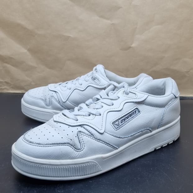 다이나핏 윔블 스니커즈 250