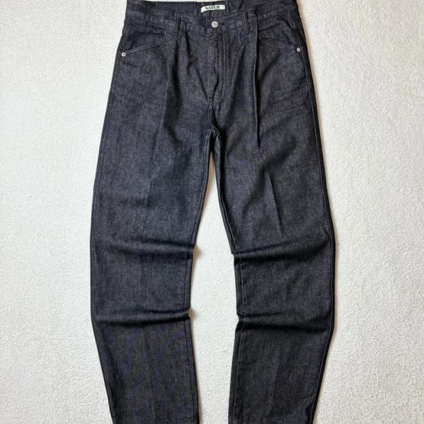 세터 Satur 카이엔 원턱 흑청 데님 팬츠 PN6330