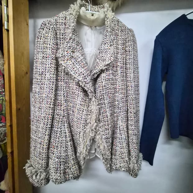 에고이스트 트위드 펨플럼자켓