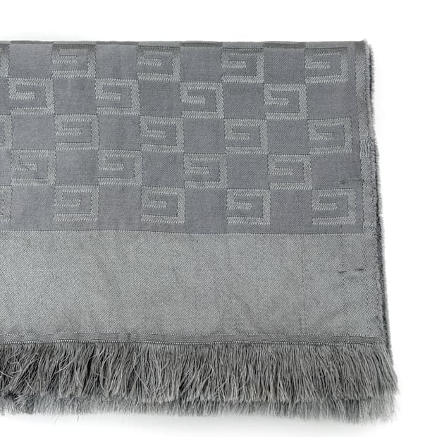 구찌 GG 패턴 실크 울 머플러 그레이