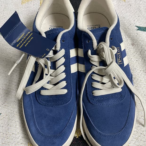 폴로 블루 스웨이드 스니커즈(8.5)