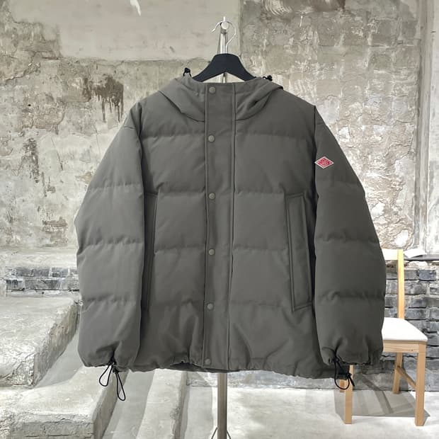 단톤 라이트 카키 덕 다운 패디드 자켓