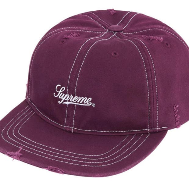 (새상품) 슈프림 Distressed Script 6-Panel Dark