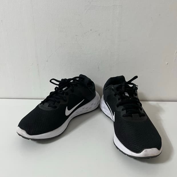 240 나이키 레볼루션6 운동화 정품