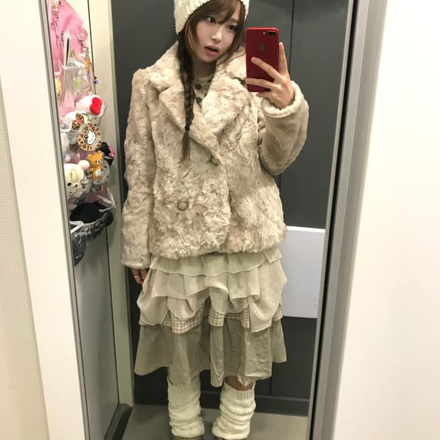 베이지 데일리 니혼진 갸루 퍼코트 코디세트