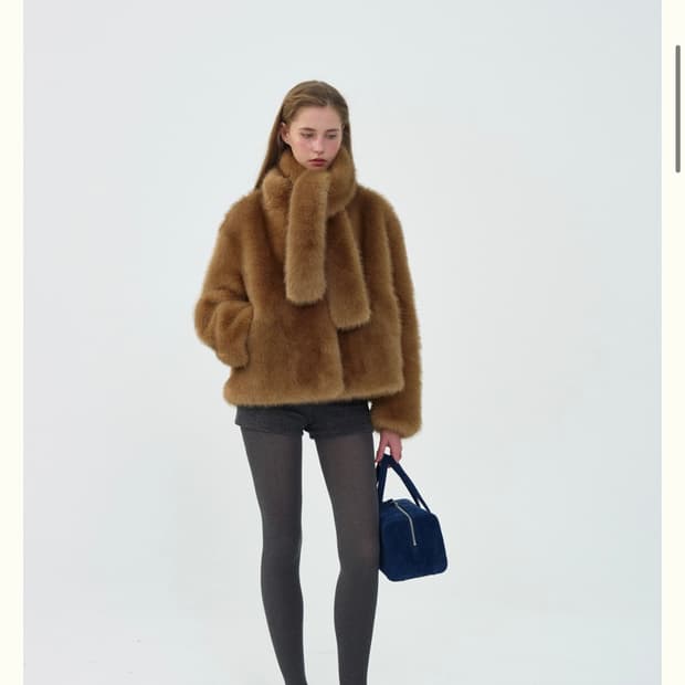 리본빛 코코 퍼자켓 구해요(플미)