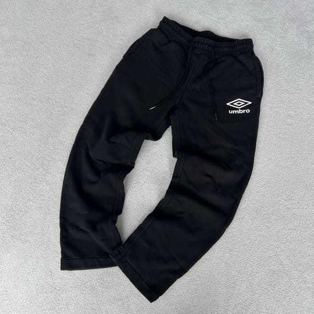 엄브로 블랙 트레이닝 바지 s