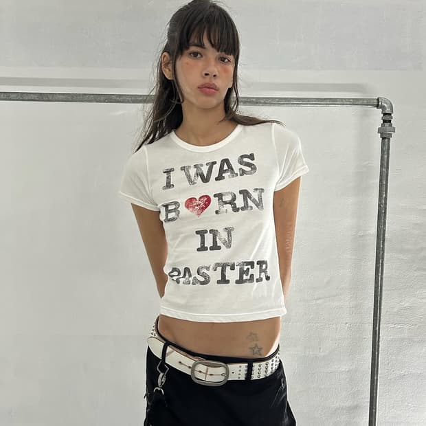 Paster : I WAS BORN IN T-SHIRT, WHITE