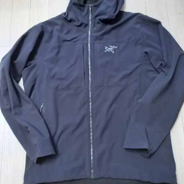 아크테릭스 감마 MX XL  사이즈  하자없이 깔끔란 상태 유지하고있어요