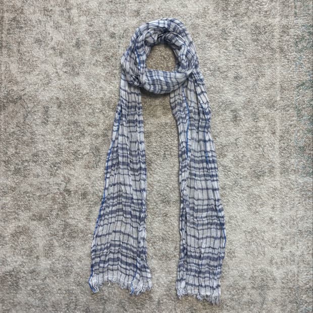 Crinkled Plaid Fringe Scarf