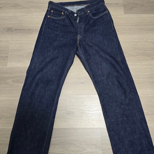 풀카운트 0105w 31 사이즈 판매합니다.